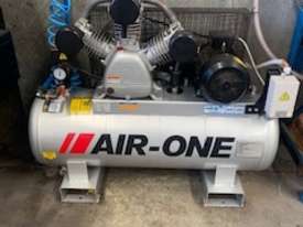 Air Compressor - as new - picture0' - Click to enlarge