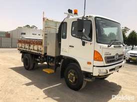 2010 Hino FT1J - picture0' - Click to enlarge