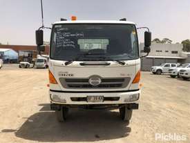 2010 Hino FT1J - picture1' - Click to enlarge