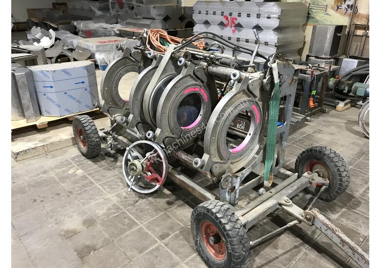 caption HDPE BUTT WELDER