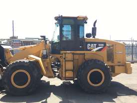Caterpillar 938H  - picture2' - Click to enlarge