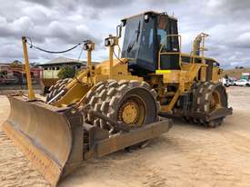 2004 Caterpillar 825G-II Compactor  - picture0' - Click to enlarge