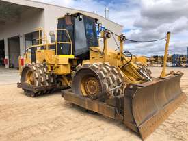 2004 Caterpillar 825G-II Compactor  - picture1' - Click to enlarge