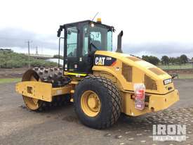 2011 Cat CS-56 Vibratory Roller - picture1' - Click to enlarge