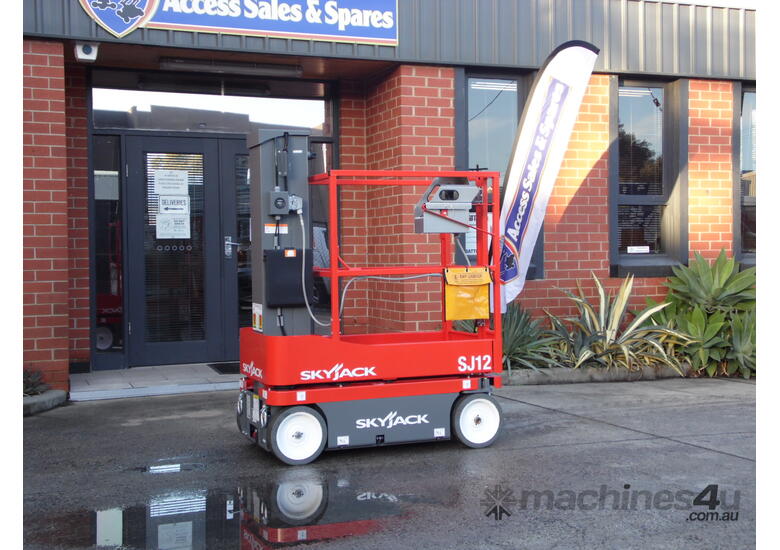 ACCESSWORX - SKYJACK SJ12 VERTICAL MAST LIFT