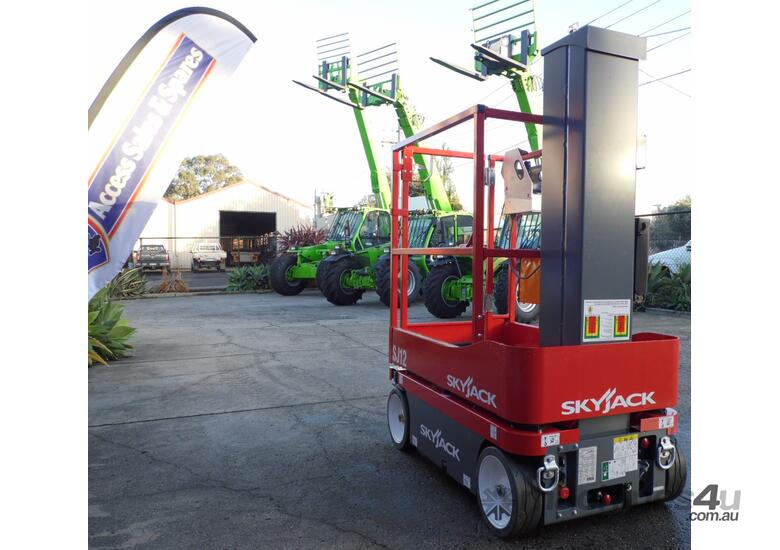 ACCESSWORX - SKYJACK SJ12 VERTICAL MAST LIFT