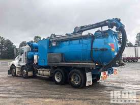 2013 Kenworth T359 8x4x2 Vacuum Truck - picture1' - Click to enlarge