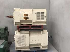375 kw 500 hp 900 rpm 500 volt Toshiba DC Electric Motor - picture0' - Click to enlarge