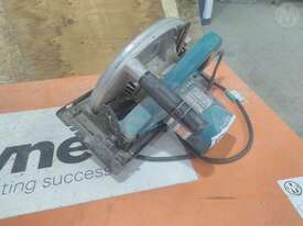 Makita N5900B - picture0' - Click to enlarge