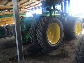 John Deere 9520 4WD - picture2' - Click to enlarge