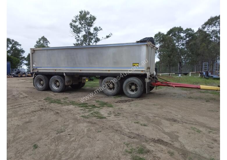 Buy Used 2004 hercules Quad dog tipper Quad Dog Trailer in , Listed