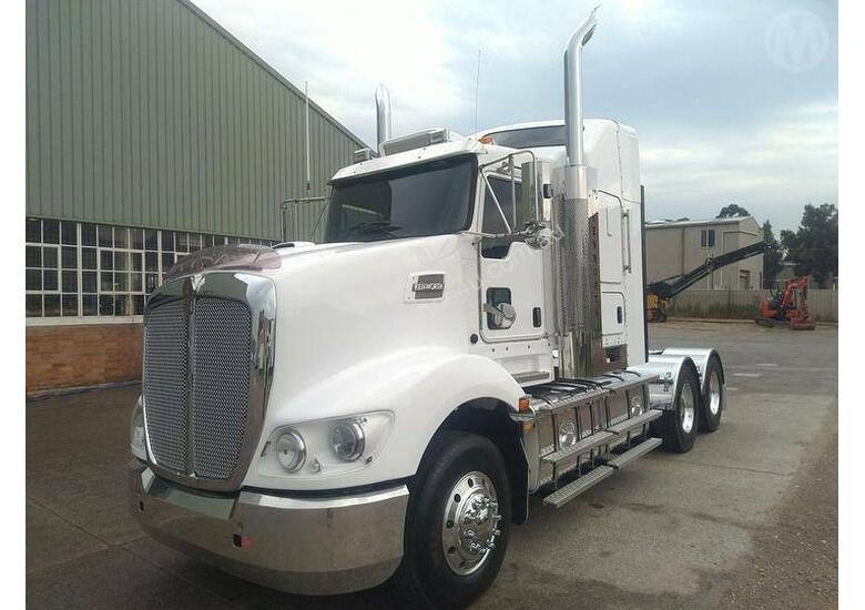 caption Kenworth T609