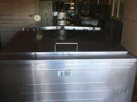 Stainless Steel Tank/ Milk Vat 1600L - picture0' - Click to enlarge