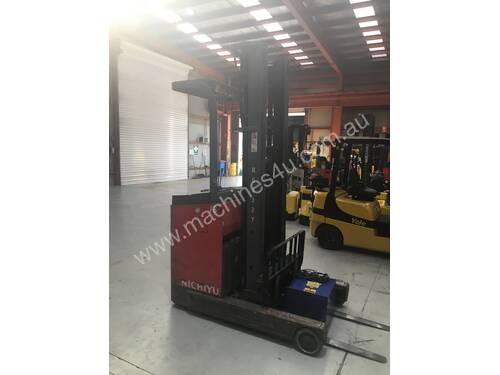 0.55T Battery Electric Reach Stand Up Forklift