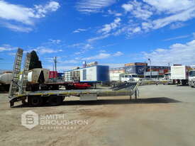 1977 CUSTOM BUILT TANDEM AXLE DROP DECK TRAILER - picture0' - Click to enlarge