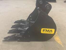 1.8 Tonne GP Bucket - Hire - picture0' - Click to enlarge