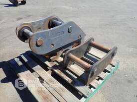 QUICK COUPLER & BUCKET EARS TO SUIT CASE CX210C EXCAVATOR - picture0' - Click to enlarge