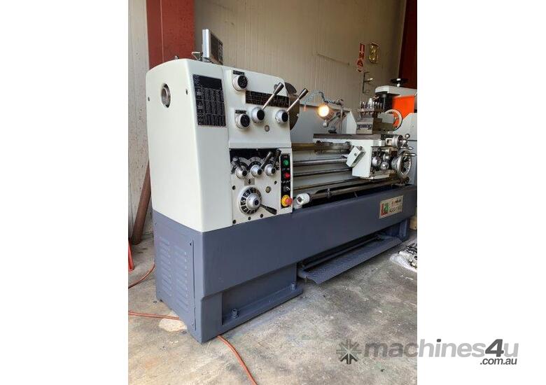 caption Centre Lathe 430x1100mm Turning Capacity