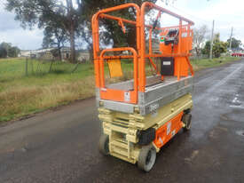JLG 1930ES Scissor Lift Access & Height Safety - picture0' - Click to enlarge