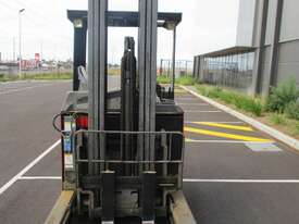 1.6T Battery Electric Reach Sit Down Truck - picture2' - Click to enlarge