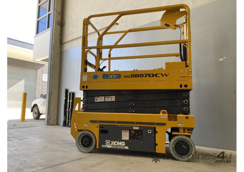 caption XCMG 19' Electric Scissor Lift XG0807DCW