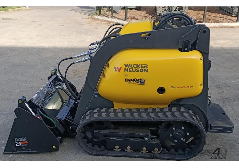 caption Dingo Tracked Mini Loader