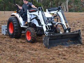 Bobcat CT2040 Compact Tractors - picture0' - Click to enlarge