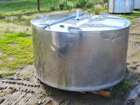 STAINLESS STEEL TANK, MILK VAT 1370lt - picture1' - Click to enlarge
