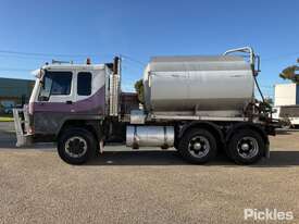 1989 Volvo FL10 - picture1' - Click to enlarge