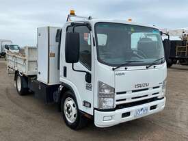 Isuzu NQR450 - picture0' - Click to enlarge