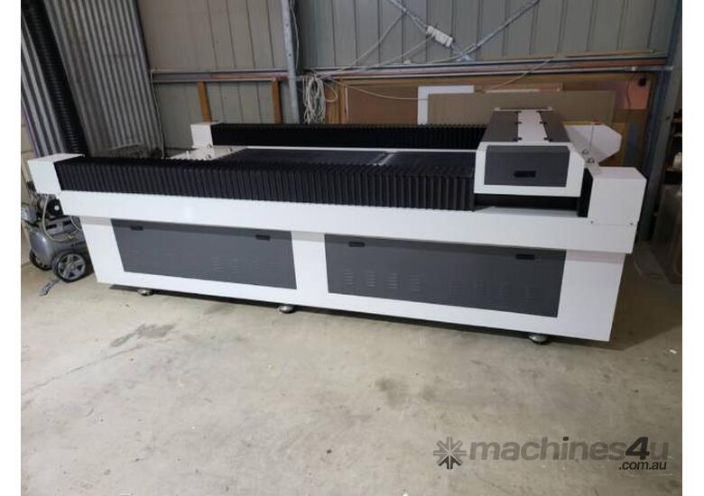 LZRMN co2 cnc laser engraver cutter