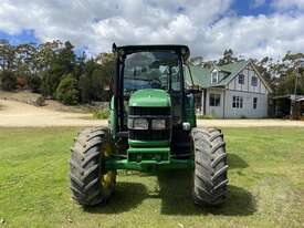 John Deere 5820 - picture0' - Click to enlarge