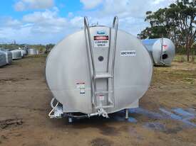 STAINLESS STEEL TANK, MILK VAT 7700lt - picture1' - Click to enlarge