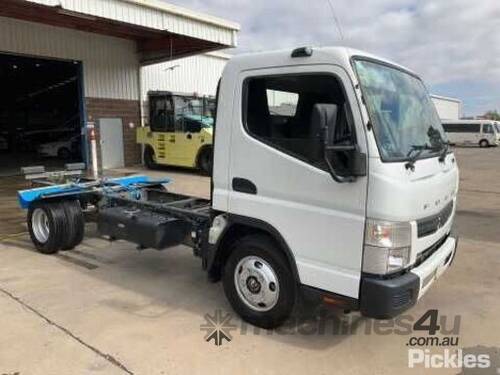 2018 Mitsubishi Fuso Canter 7/800