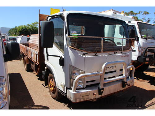 2010 ISUZU NPR55 FLAT TOP