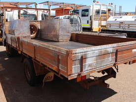 2010 ISUZU NPR55 FLAT TOP - picture2' - Click to enlarge