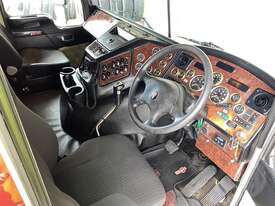 Kenworth K200 - picture0' - Click to enlarge