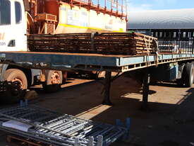 1981 HALMARK 41 FOOT FLAT TOP TRAILER - picture1' - Click to enlarge