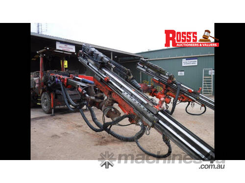 SANDVIK DD2040 JUMBO DRILL, AXERA7-260 TWIN BOOM