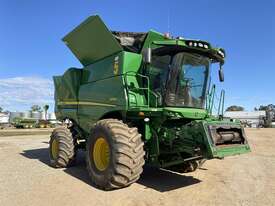 John Deere S690 - picture0' - Click to enlarge