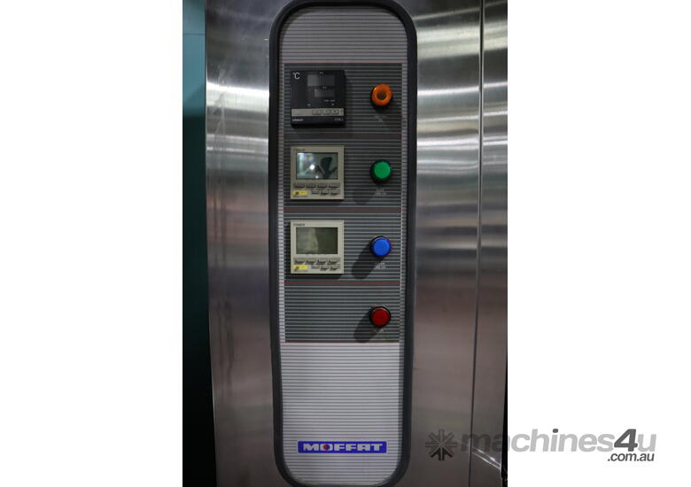caption Commercial Electric Rotating Convection Rack Oven - Moffat Turbo 1500
