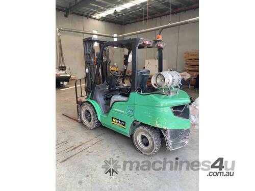 Mitsubishi Forklift low mast