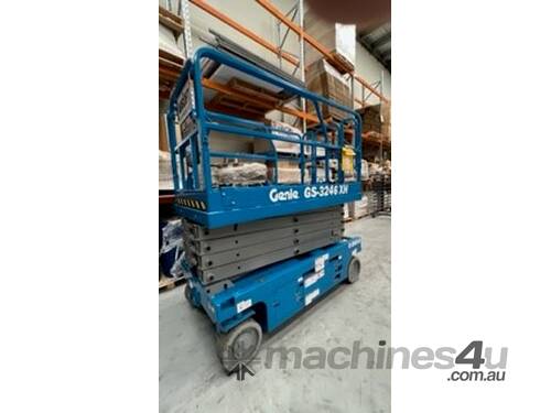 GENIE GS3246 Scissor Lift and Trailer