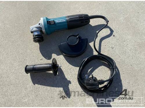 Unused Makita GA4530 Angle Grinder 115mm