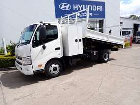 HINO DUTRO - picture0' - Click to enlarge