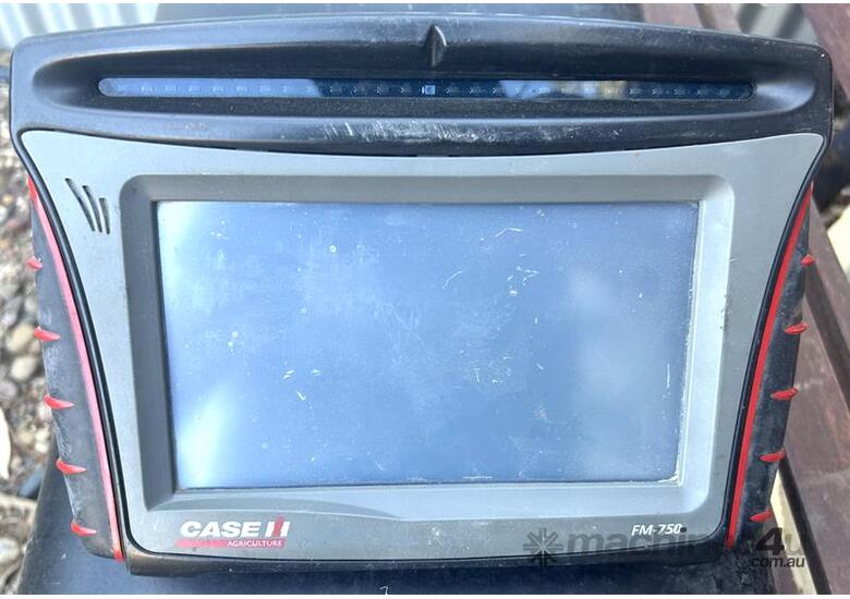 Used Case IH Case IH FM750 Trimble CFX 750 Screen w RTK radio GPS