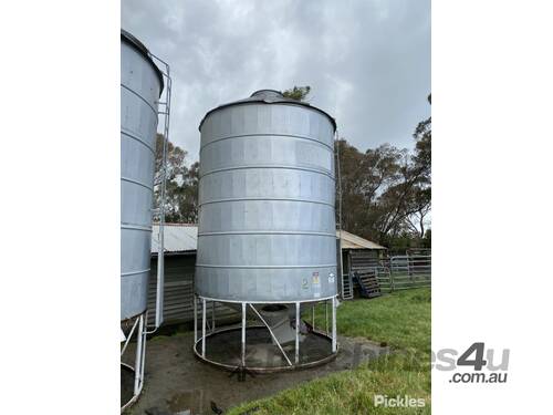 Grain Silo, Stainless Steel 
Port Hole To Bottom and 2x Port Hole to Top, Ladder, Side Chute, 
Diame