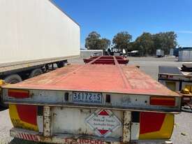 Trailer Skeletal Trailer Krueger 20 and 40ft 3 way Tri Spring SN1549 - picture0' - Click to enlarge