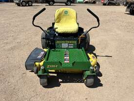 2021 John Deere Zero Turn (Ex Council) - picture0' - Click to enlarge