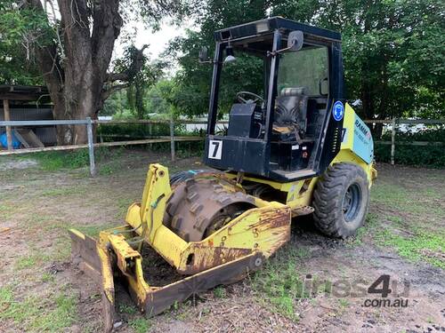 caption 2008 Ammann SPT Vib Roller - Approx 3000 Hours l Hyd Front Blade l Padfoot VIB Drum